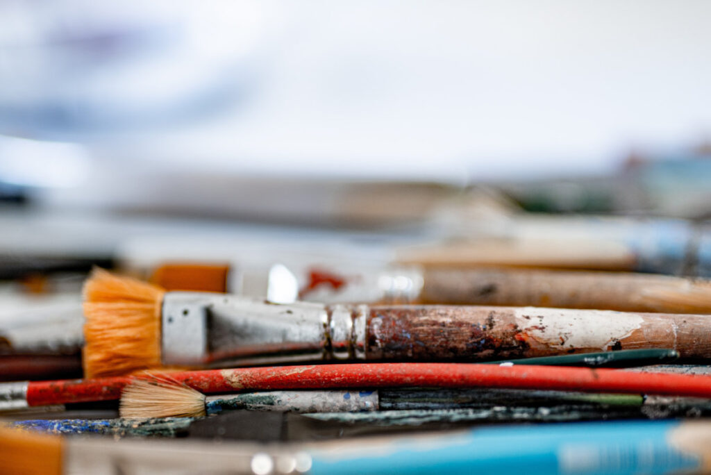 artists paint brushes